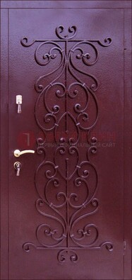 Бордовая металлическая дверь с ковкой ДК-21 в кирпичный дом в Пскове