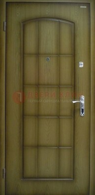 Зеленая стальная дверь с МДФ ДМ-116 на веранду в Пскове