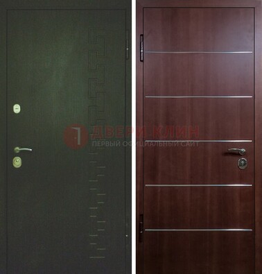 Темная металлическая дверь с МДФ ламинат с молдингами внутри ДМ-16 в Пскове