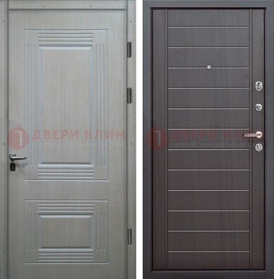 Светлая металлическая дверь с МДФ в квартиру ДМ-355 в Пскове