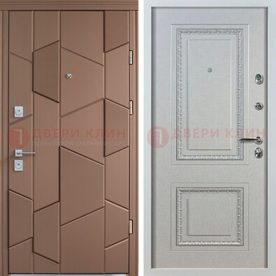 Квартирная стальная дверь с разными панелями МДФ ДМ-496 в Пскове