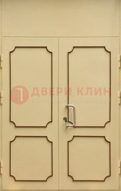 Светлая двухстворчатая дверь для загородного дома с МДФ ДМ-534 в Пскове