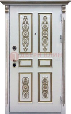 Входная дверь с массивом дуба в белом цвете ДМД-62 в Пскове