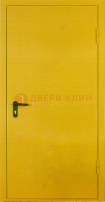 Желтая железная дверь с нитроэмалью ДН-5 в Пскове