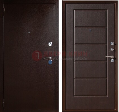 Темная входная дверь с порошковым окрасом ДП-113 в Пскове