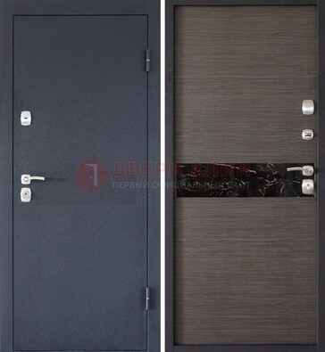 Черная железная дверь с порошковым напылением МДФ внутри ДП-114 в Пскове