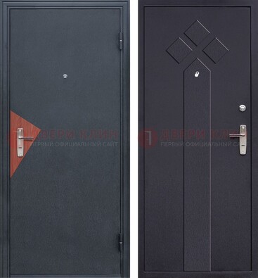 Черная входная дверь с порошковым напылением и узором внутри ДП-241 в Пскове