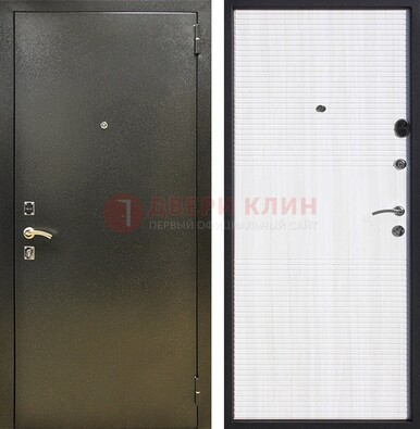 Стальная темно-серая дверь с порошковой отделкой и МДФ Белый ясень ДП-279 в Пскове