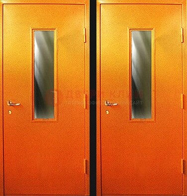 Оранжевая противопожарная дверь со вставкой из стекла ДПП-8 в Пскове