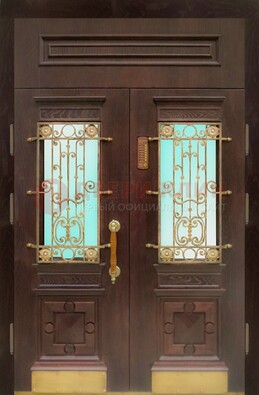 Парадная дверь со вставками из стекла и ковки ДПР-43 для каркасного дома в Пскове