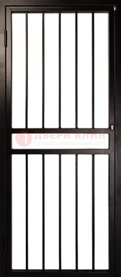 Темная стальная решетчатая дверь для дома ДР-45 в Пскове