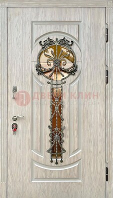 Светлая железная дверь со стеклом ковкой для коттеджа ДСК-134 в Пскове