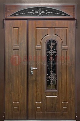 Большая металлическая дверь со стеклом и ковкой ДСК-145 в Пскове