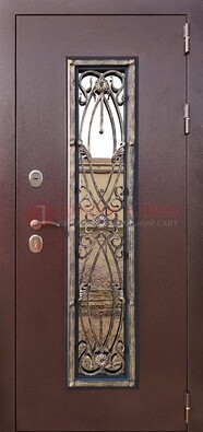 Коричневая стальная дверь порошок со стеклом и ковкой для дома ДСК-169 в Пскове