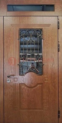 Металлическая входная дверь со стеклом и ковкой для дома ДСК-96 в Пскове