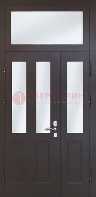 Черная тамбурная дверь со стеклянными вставками ДТМ-38 в Пскове