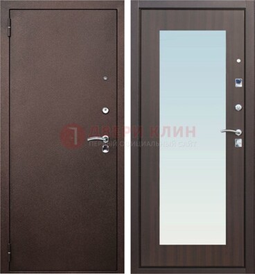 Коричневая входная дверь с зеркалом МДФ внутри ДЗ-40 в Пскове