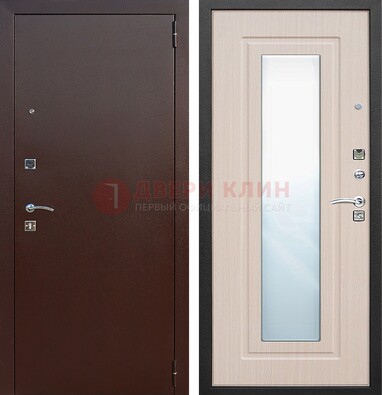 Входная дверь с порошковым покрытием филенчатой МДФ и зеркалом ДЗ-65 в Пскове